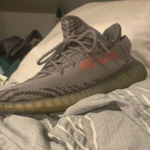 Yeezy Boost 350 V2 in beluga  (rare)